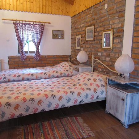 Studio Apartment Romeo Velika Gorica Exterior photo